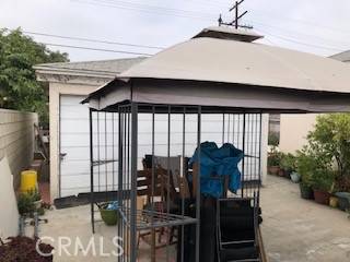 South Gate, CA 90280,9611 Mallison AVE