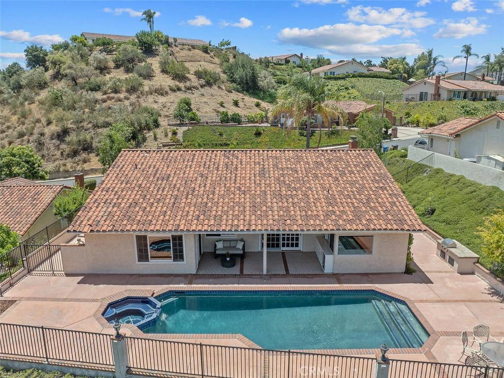 Westlake Village, CA 91361,2039 Channelford RD