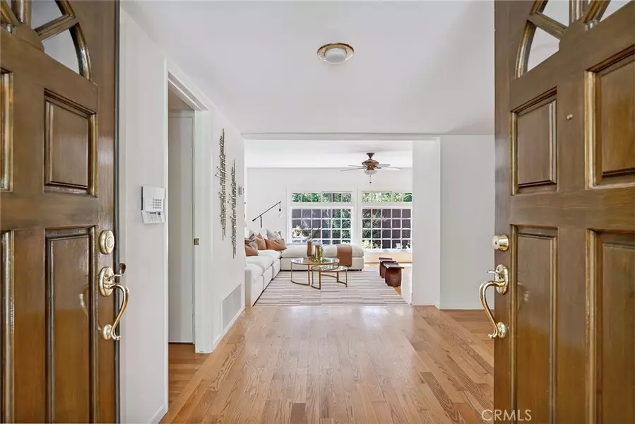 4241 Kingfisher RD, Calabasas, CA 91302