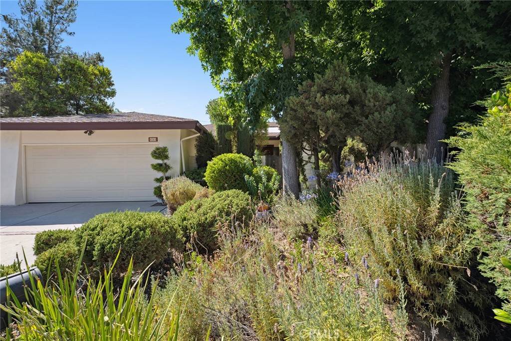 Calabasas, CA 91302,4241 Kingfisher RD