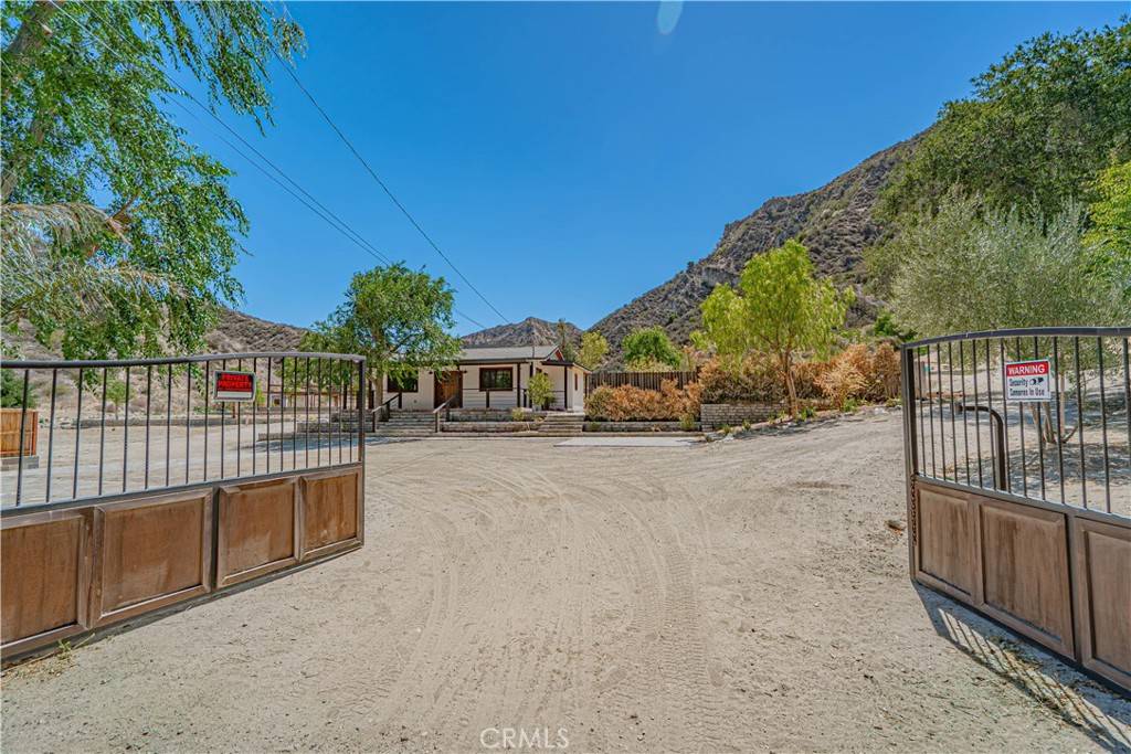 29701 Jackson ST, Castaic, CA 91384