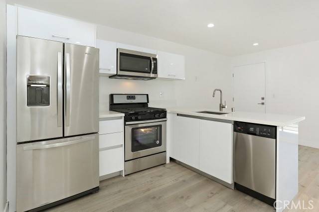 North Hollywood, CA 91606,6745 Laurel Canyon BLVD #103