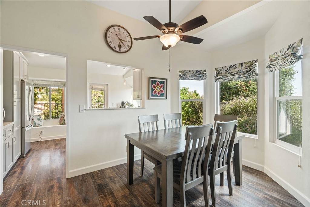Saugus, CA 91390,22909 Banyan PL #235