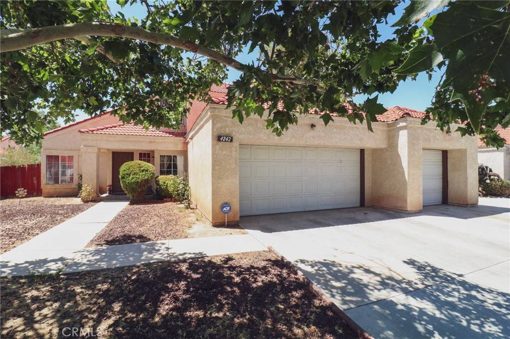 4242 Trenton AVE, Palmdale, CA 93552