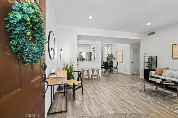 24143 Del Monte DR #281, Valencia, CA 91355