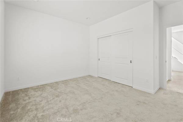 Saugus, CA 91350,18121 Outlook WAY