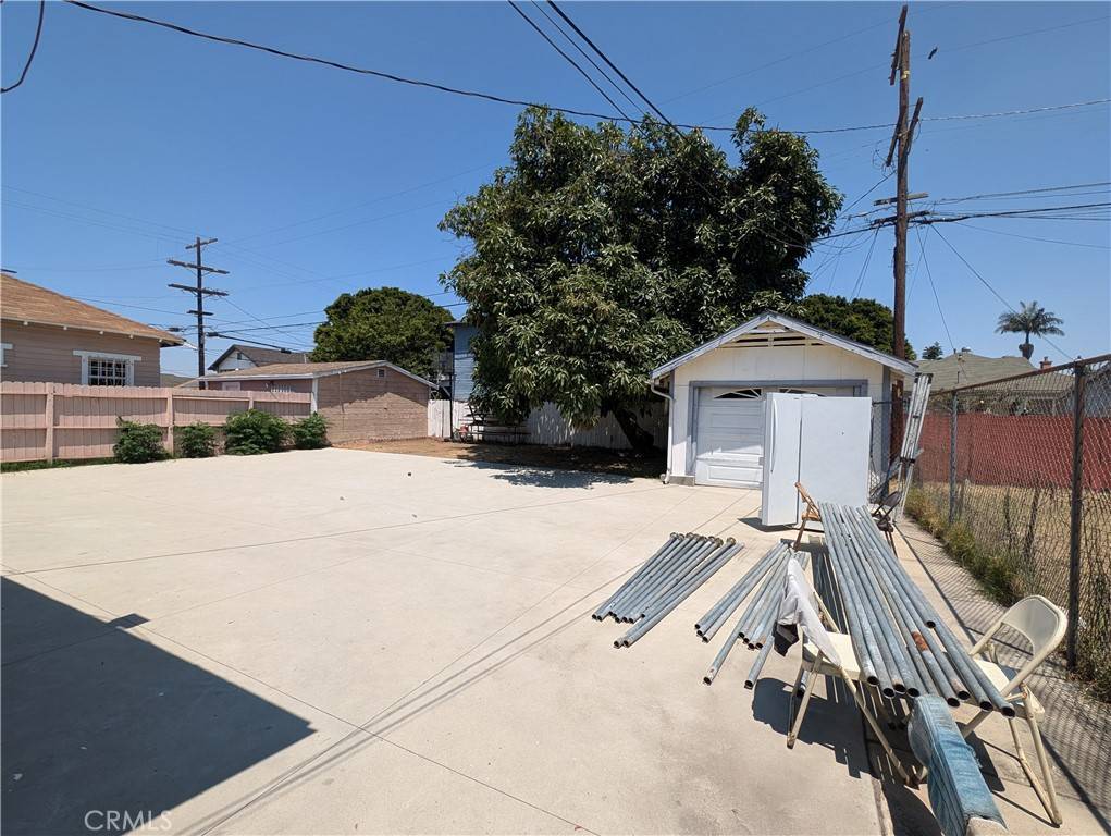 Los Angeles, CA 90062,4156 Halldale AVE