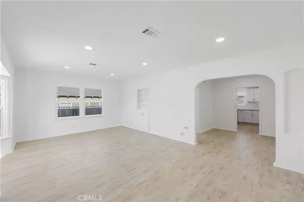 Victorville, CA 92395,16785 Tracy ST