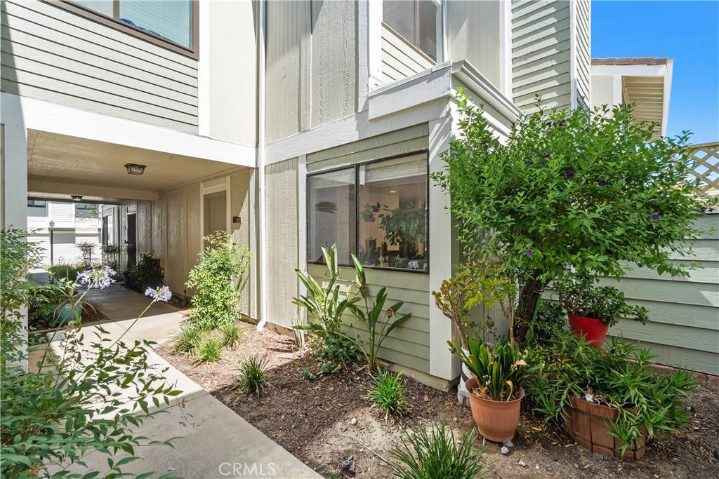 27074 Hidaway AVE #3, Canyon Country, CA 91351