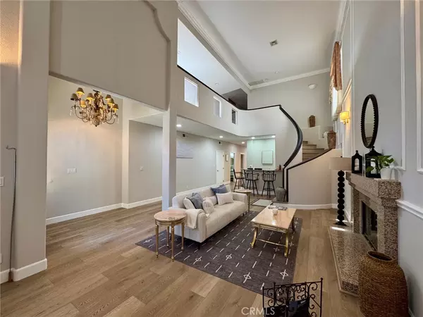 Woodland Hills, CA 91364,21215 Escondido ST