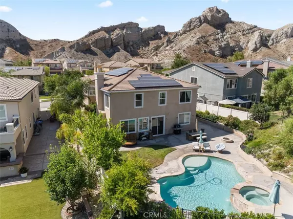 Canyon Country, CA 91387,15520 Megan DR