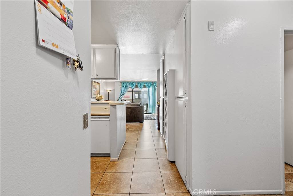 Long Beach, CA 90804,1360 Redondo Ave #103