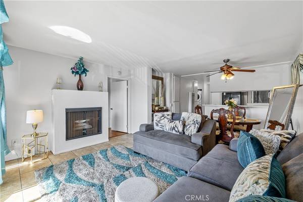 1360 Redondo Ave #103, Long Beach, CA 90804