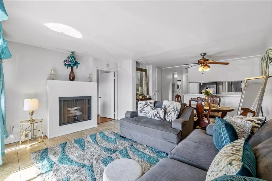 1360 Redondo Ave #103, Long Beach, CA 90804