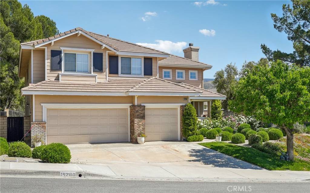 14280 Yellowstone LN, Canyon Country, CA 91387