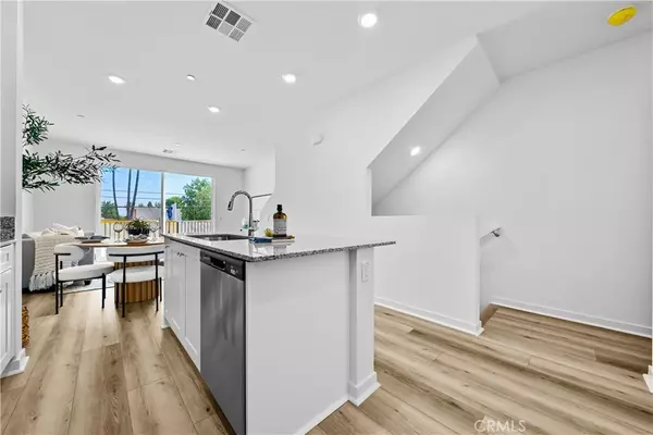 North Hills, CA 91343,9423 N Sepulveda Blvd. #2