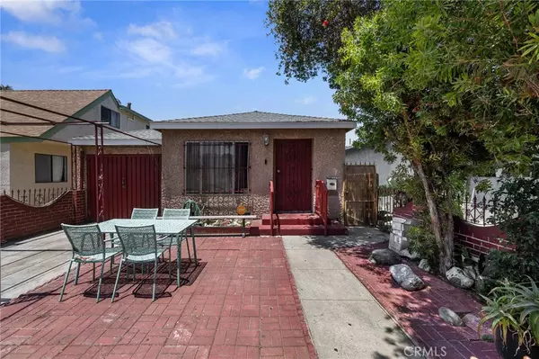 South Gate, CA 90280,9821 Virginia AVE