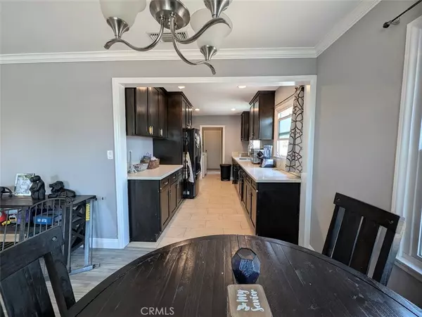 San Fernando, CA 91345,14947 14945 Chatsworth ST