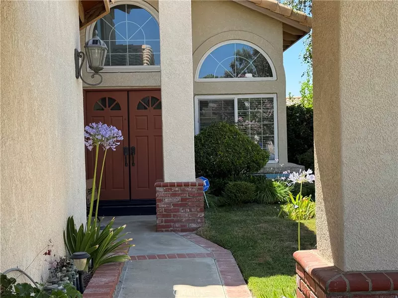27668 Lonestar PL, Castaic, CA 91384