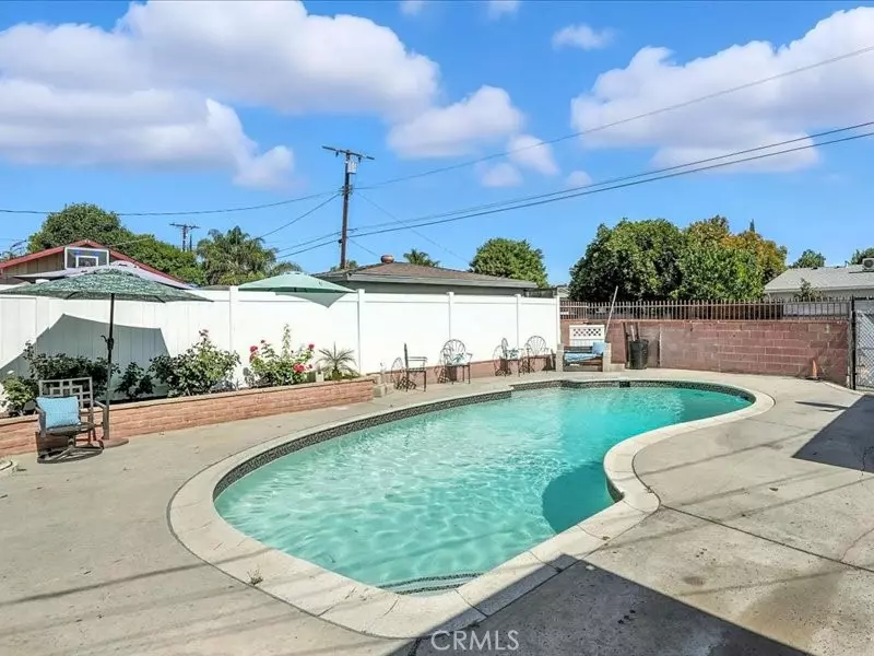 Winnetka, CA 91306,20319 Vanowen ST