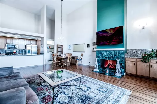 5440 Lindley AVE #310, Encino, CA 91316