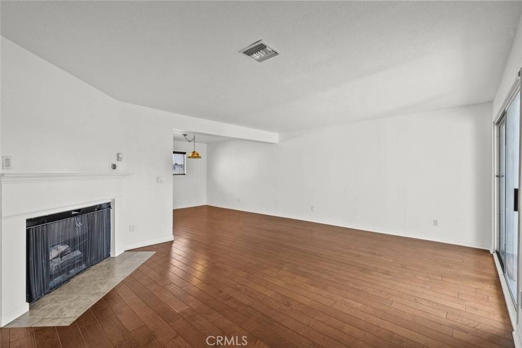 Tarzana, CA 91356,18550 Hatteras ST #82