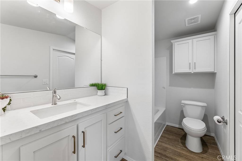 Sunland, CA 90140,10799 Sherman Grove Ave unit 84