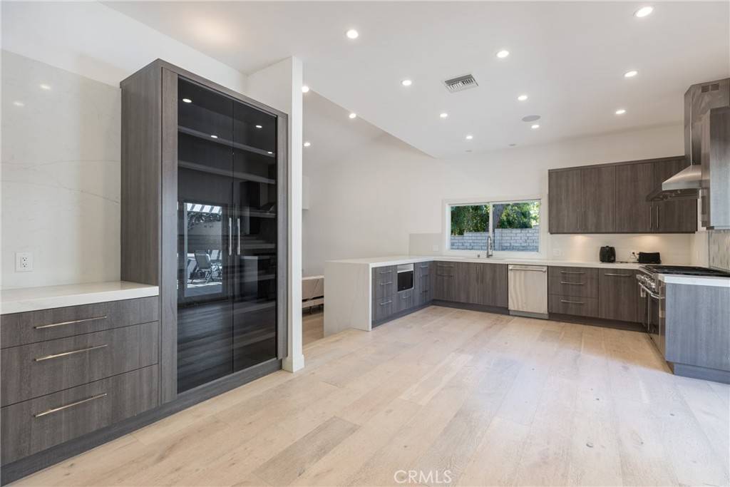 Hidden Hills, CA 91302,23760 Oakfield RD