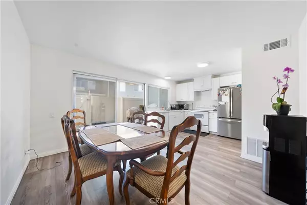 Thousand Oaks, CA 91360,2680 La Paloma CIR