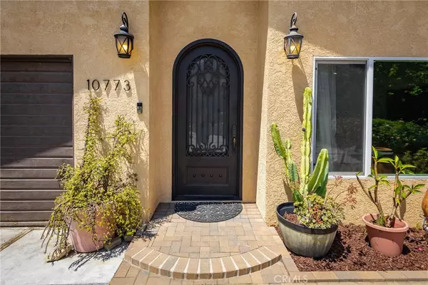 Tujunga, CA 91042,10773 Redmont AVE