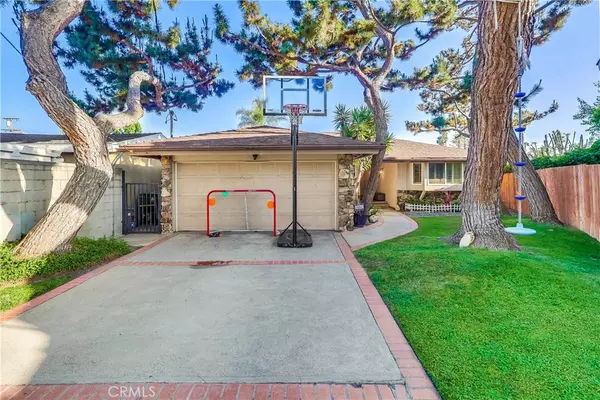 Valley Village, CA 91607,12746 Addison ST