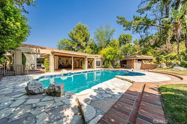18022 Lake Encino DR, Encino, CA 91316