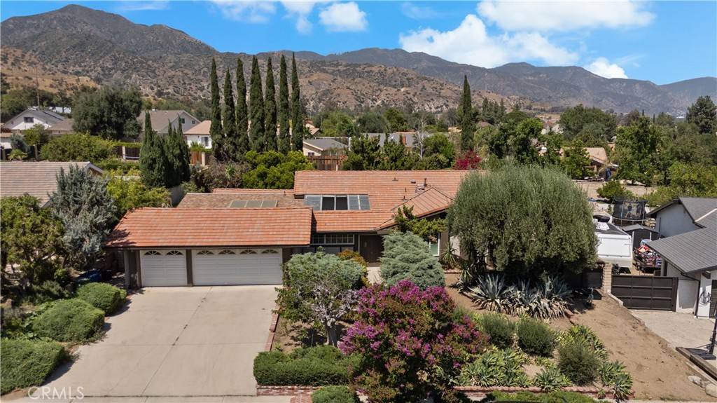 15574 Sorbonne ST, Rancho Cascades, CA 91342