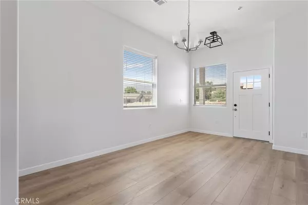 Tehachapi, CA 93561,21640 Loop ST