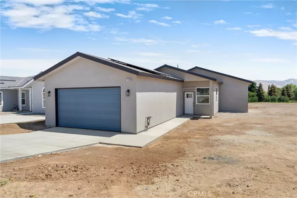 Tehachapi, CA 93561,21640 Loop ST