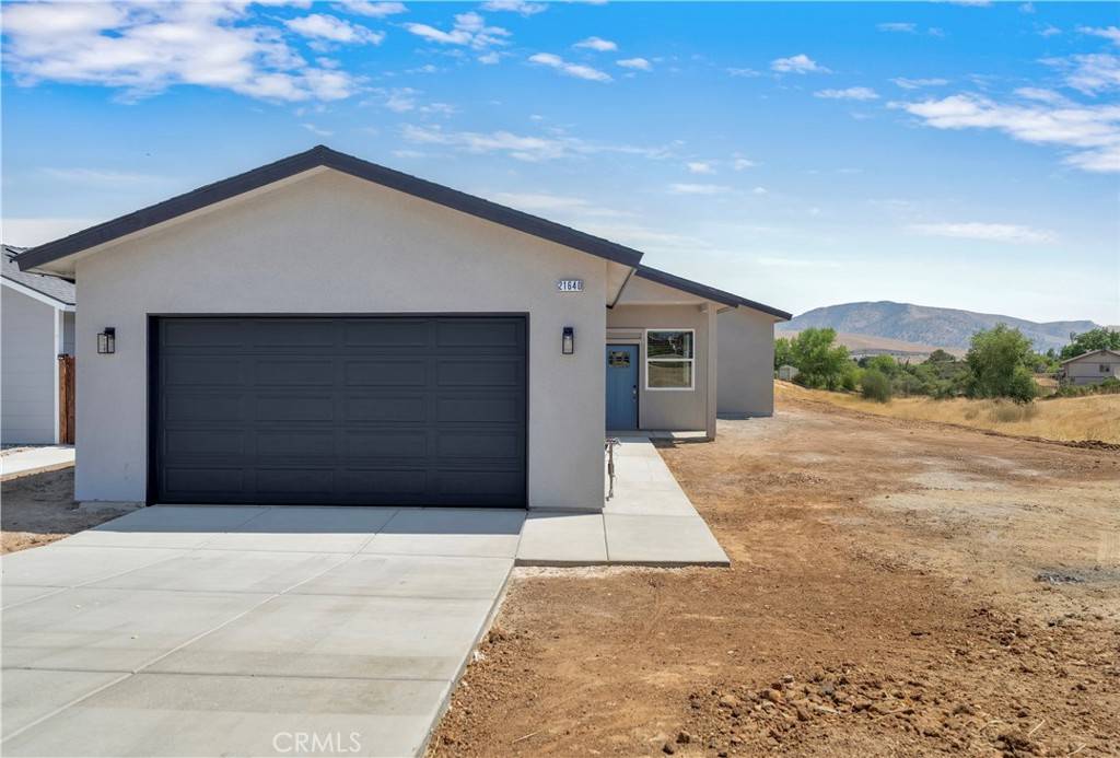 Tehachapi, CA 93561,21640 Loop ST