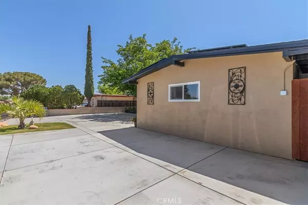 Palmdale, CA 93551,38868 Yucca Tree ST