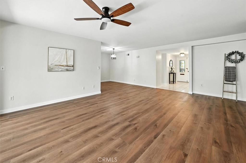 Newhall, CA 91321,26428 Circle Knoll CT