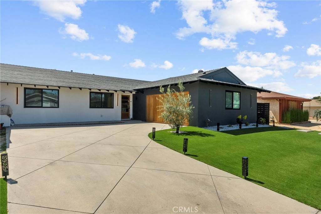 2282 Brentwood ST, Simi Valley, CA 93063