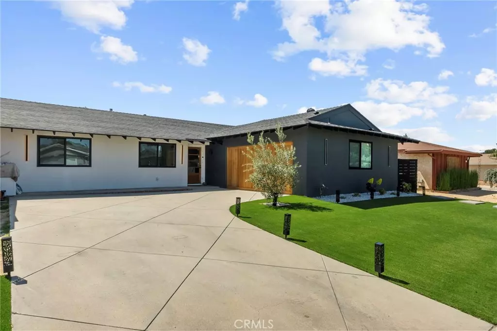 Simi Valley, CA 93063,2282 Brentwood ST