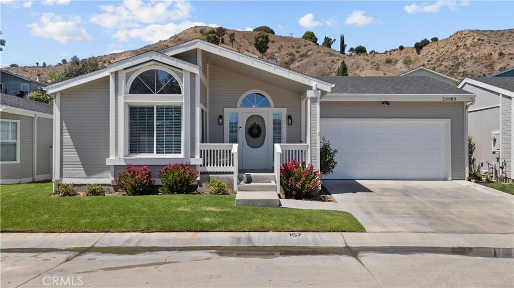 19983 Crestview DR, Canyon Country, CA 91351