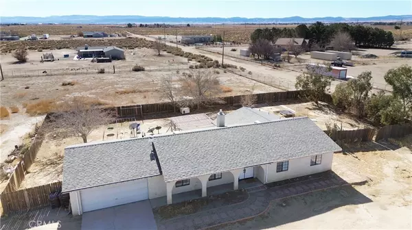 5732 Charan RD, Rosamond, CA 93560