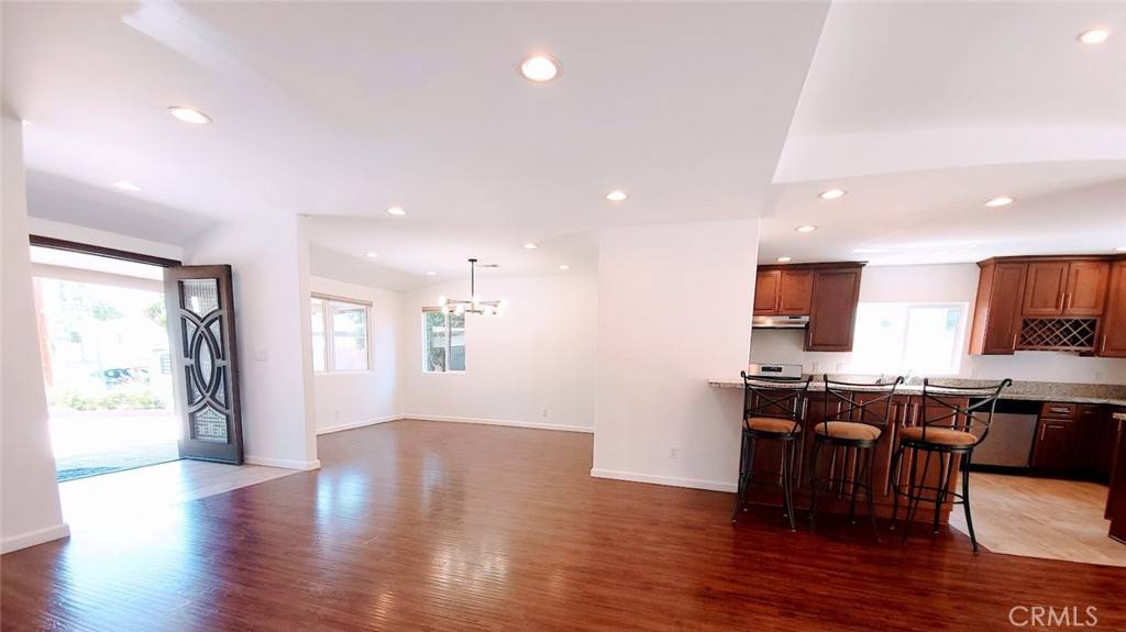 Tarzana, CA 91335,19100 Bessemer ST