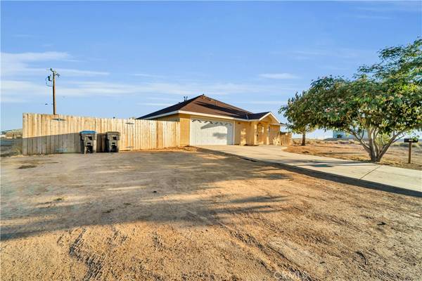 8012 Satinwood AVE, California City, CA 93505