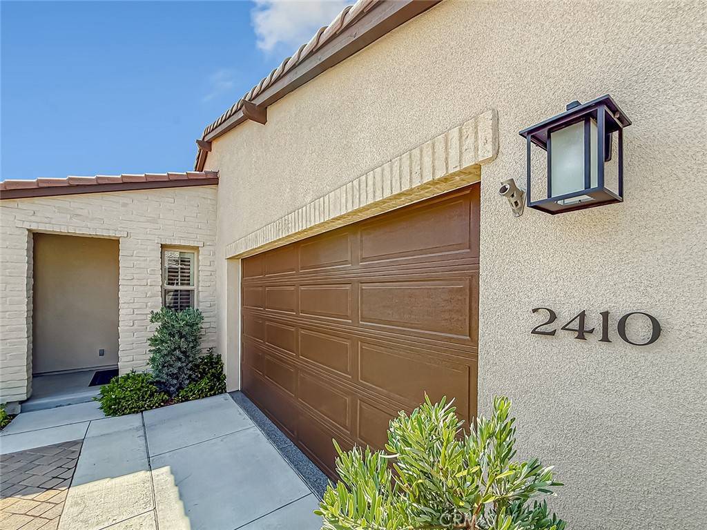Camarillo, CA 93012,2410 Quartsite DR