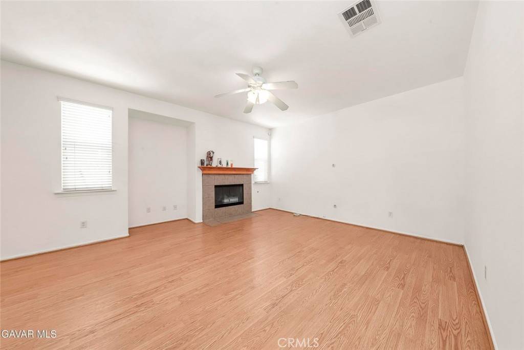 Lancaster, CA 93535,43341 Elizabeth LN