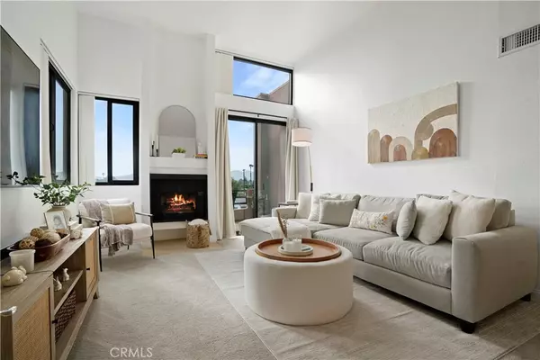 7826 Topanga Canyon BLVD #301, Canoga Park, CA 91304