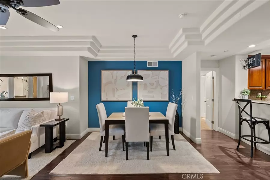 12044 Hoffman ST #204, Studio City, CA 91604