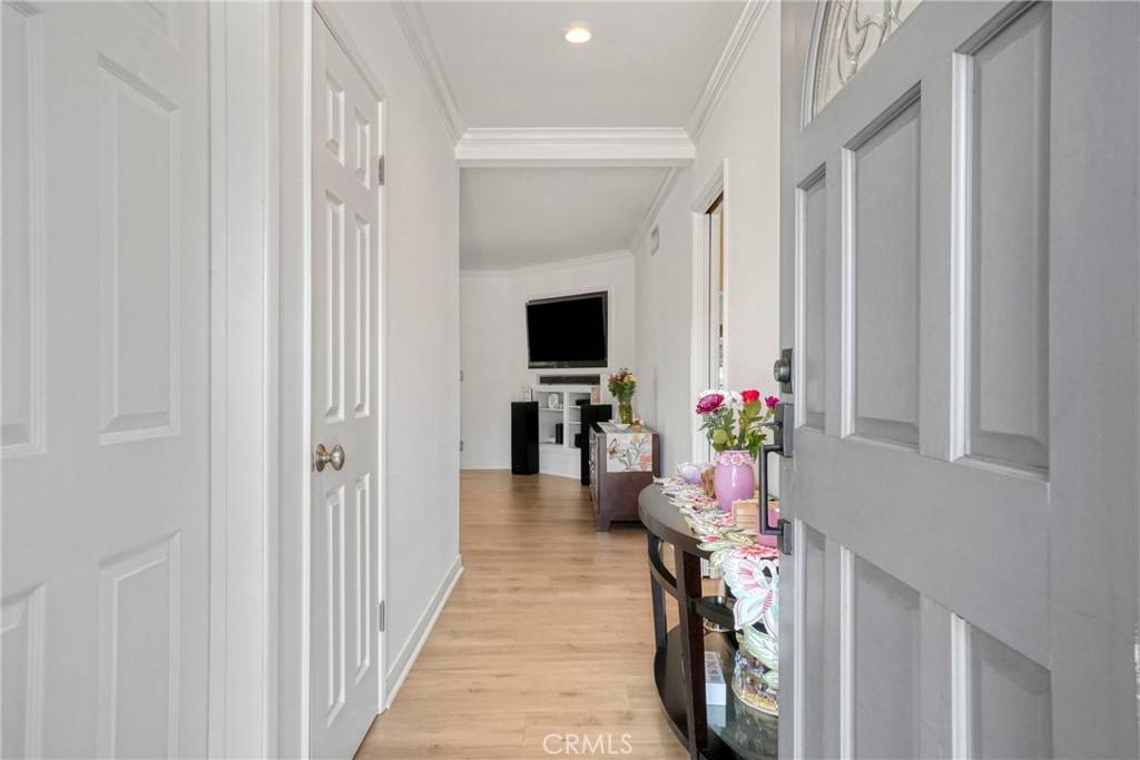 North Hills, CA 91343,16619 Osborne ST