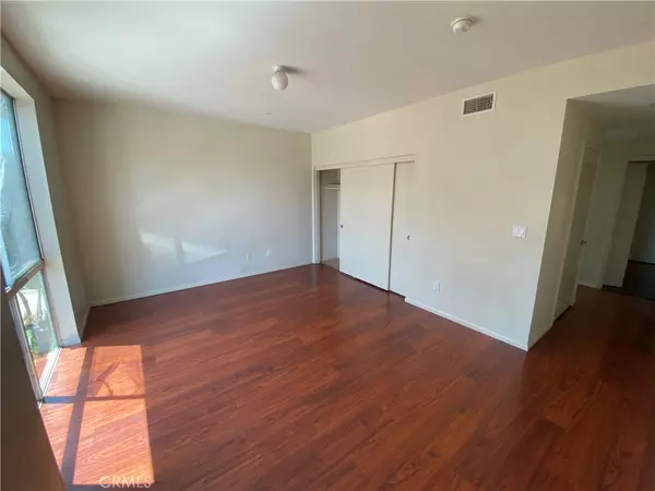 Canoga Park, CA 91303,7551 Jordan #210